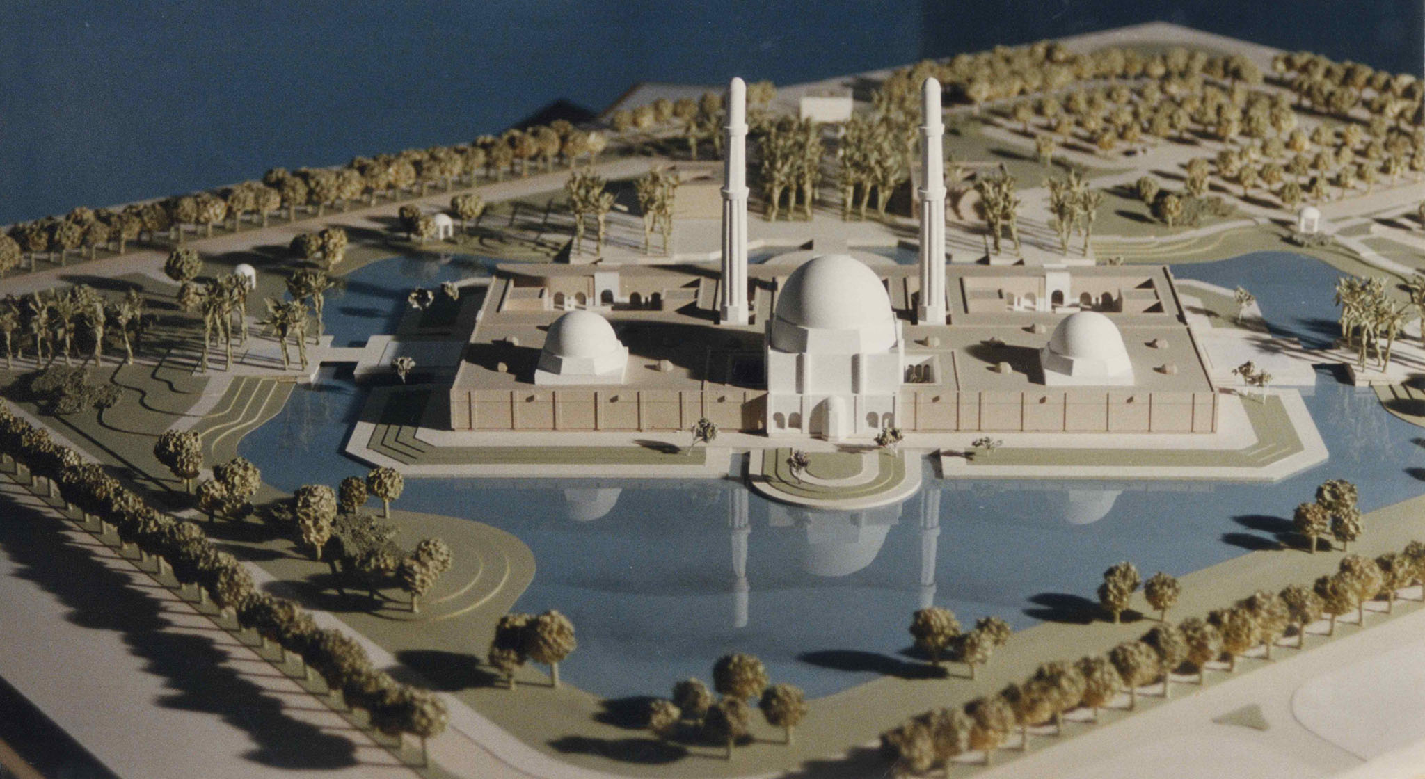 ABU DHABİ BÜYÜK CAMİİ ULUSLARARASI MİMARLIK YARIŞMASI